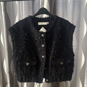 ASTR Women's Black Textured Vest